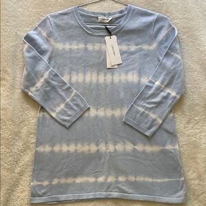 Calvin Klein Light Blue and White Sweater